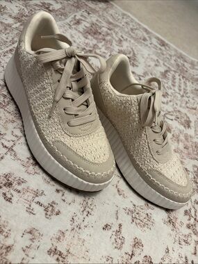DV by Dolce Vita Cream Woven Platform Sneakers